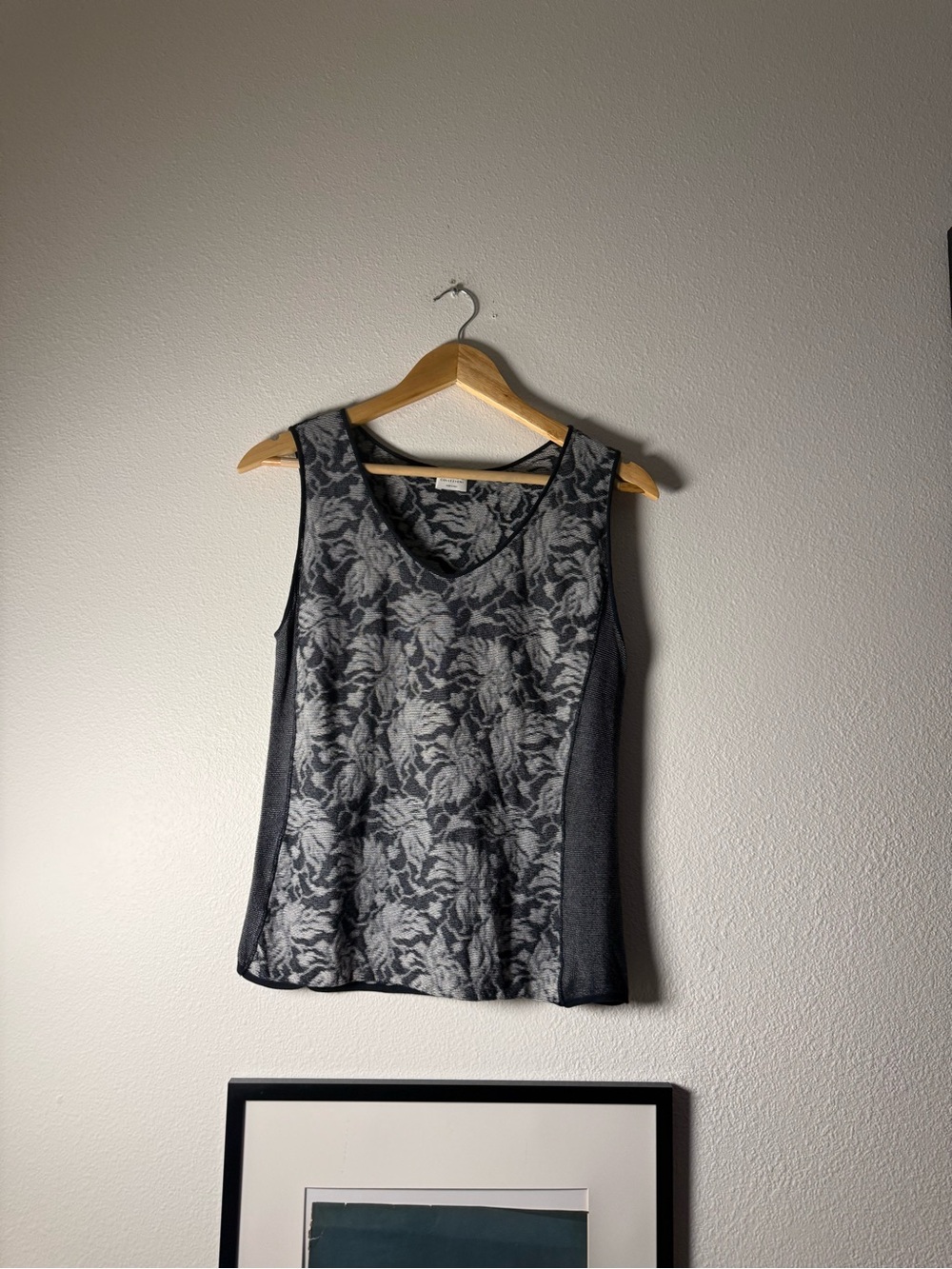 Armani Collezioni Gray Floral V-Neck Sleeveless Top